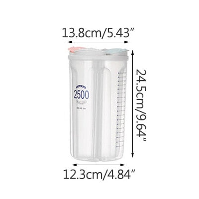 Transparent 2500ml food storage box with measurements displayed, moisture-proof sealed design.