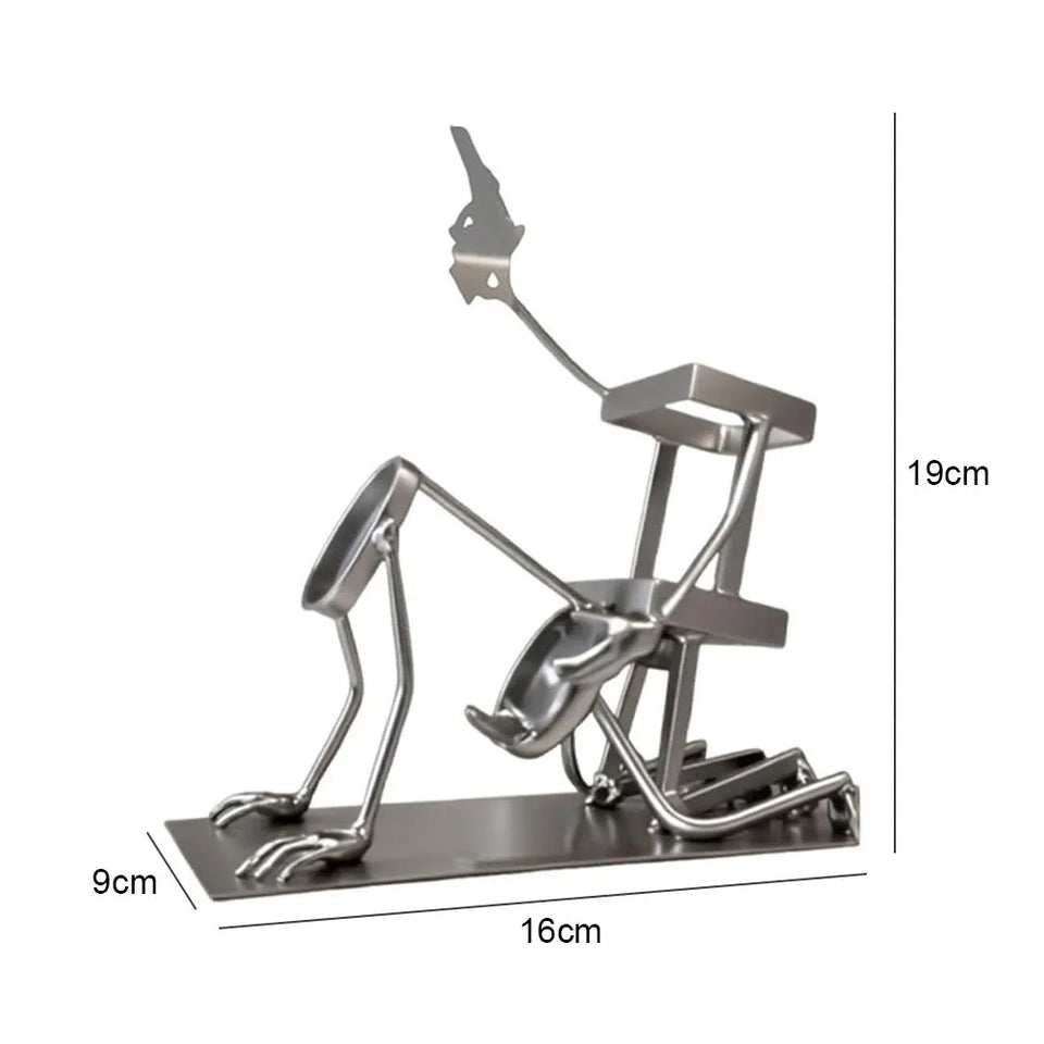 Steampunk Skull Wine Rack - Metal Skeleton Bottle Holder for Bar Decor

