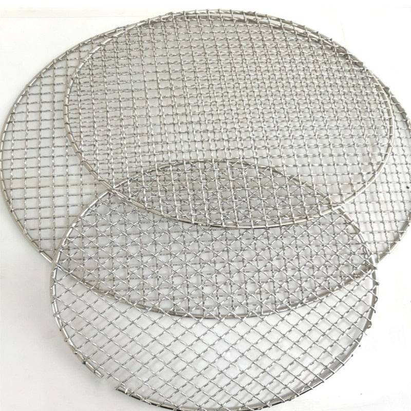 Stainless Steel round BBQ net Grill Mesh Roast  Bacon Grill Tool Iron Stainless Steel Grill Net is campfire- rated- and easy to clean-. 
 Barbecue Camping Pot Rack has clear mesh spacing for food heated evenly. 
 The high heat-resistanTheWellBeing1Stainless Steel round BBQ net Grill Mesh Roast Bacon Grill Tool IronCulinaryWellBeing