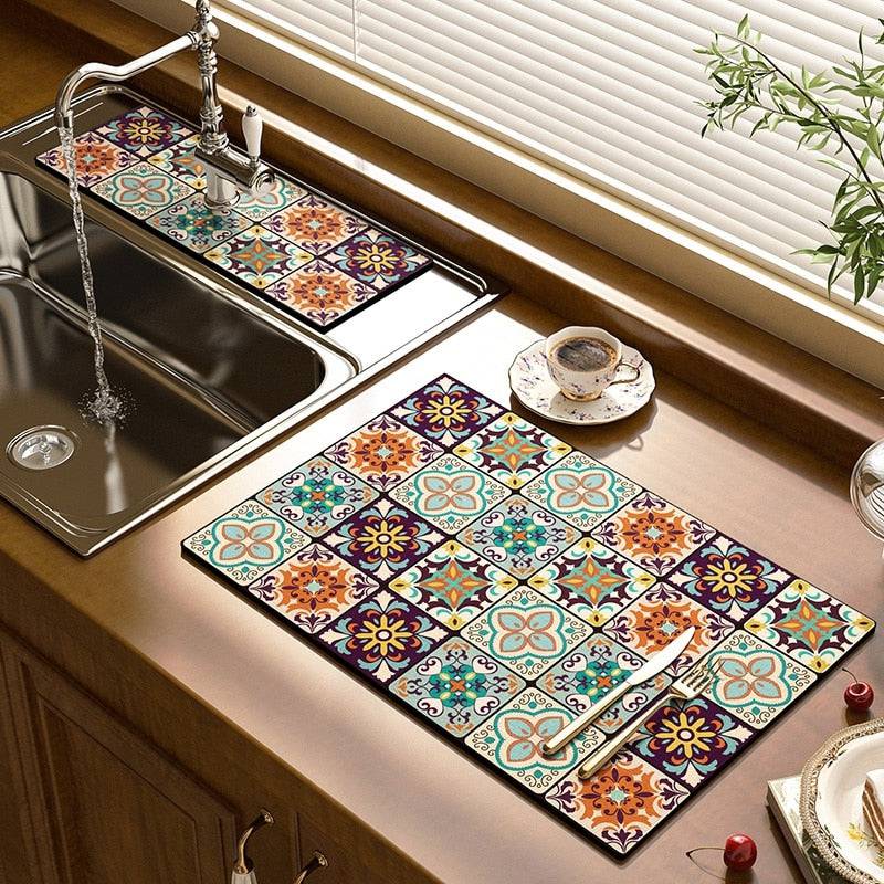 Absorbent kitchen dish drying mat with colorful design, crystal velvet material.