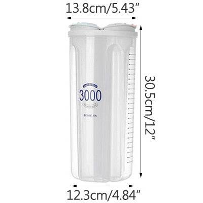 Transparent food storage box with capacity markings, moisture-proof sealed container, 3000ml size, durable PP material.