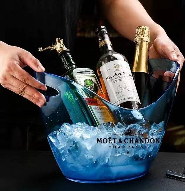 Ice Storage BucketTransparent Ice Cube Storage Bucket Beer Win Bucket Bar Ice Bucket Container Champagne Can Wine Bucket Champagne Beer Chiller Nome del prodotto:Ice Bucket Capacità: TheWellBeing1Ice Storage BucketCulinaryWellBeing
