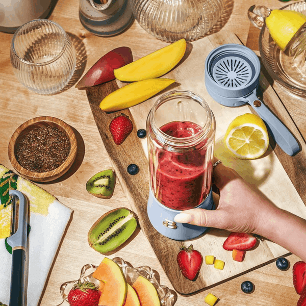 Portable Blender, Cornflower Blue, 70-Watt, 18.5 oz - Culinarywellbeing