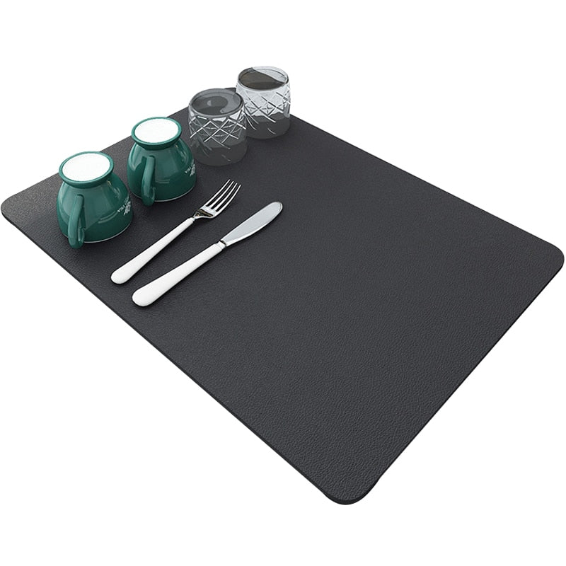Large kitchen mat with cups and cutlery, super absorbent, non-slip, faux velveteen and rubber material.