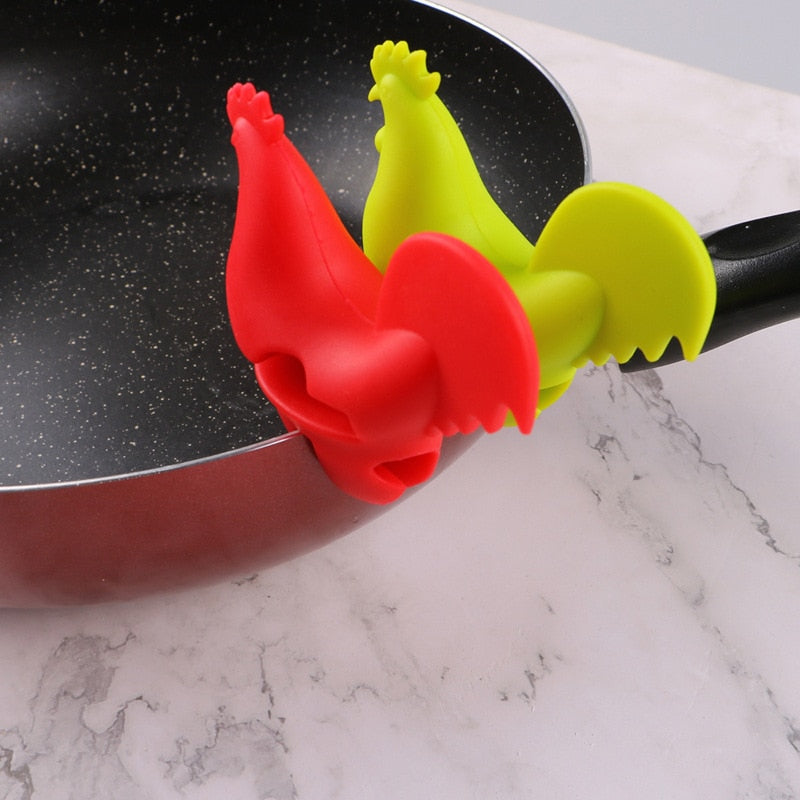 Portable Pot Clips Kitchen Cartoon Silicone Plastic Pot Side Clip AntiMaterial: Silicone
	Color: Red/Green

Features:


	Creative Pot Clip - Newest cute bird shape, will hold most size kitchen tools and keep your countertop clean. An aTheWellBeing1Portable Pot Clips Kitchen Cartoon Silicone Plastic Pot Side Clip Anti-scalding Spoon Holder Support Rack Kitchen Cooking ToolsCulinaryWellBeing