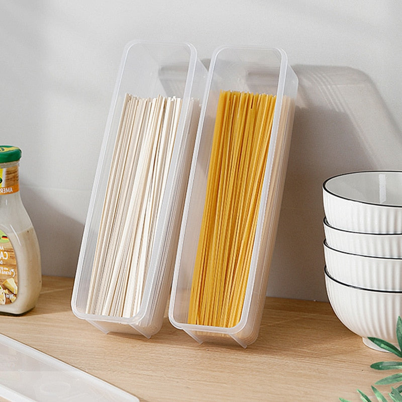 Kitchen food container for cereal and pasta storage, transparent resin, sealed and moisture-proof.
