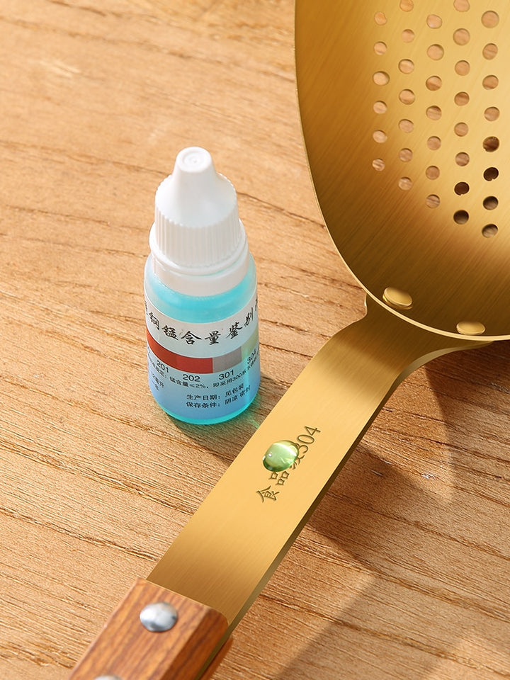 Stainless Steel Fry Food Strainer Scoop, Kitchen Residue Colander Soup Oil Strainer Spoon With Anti-Scald Wooden Handle - Culinarywellbeing